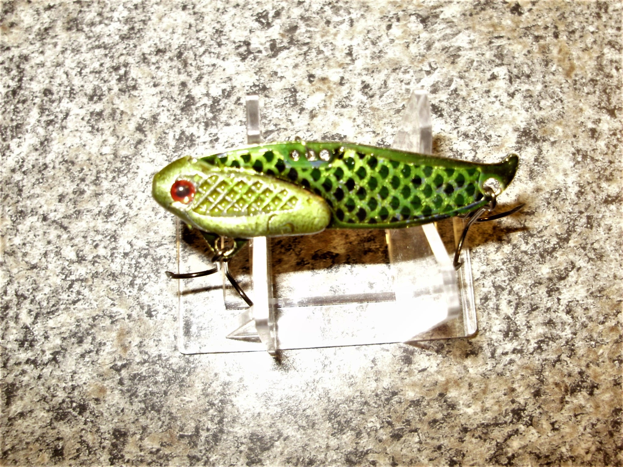 1/2OZ & 5/8OZ Custom Blade Bait For Walleyes GOLD & OPEN BLACK SCALE – Fishing Lure Tape, Tackle, & Graphics Design Company